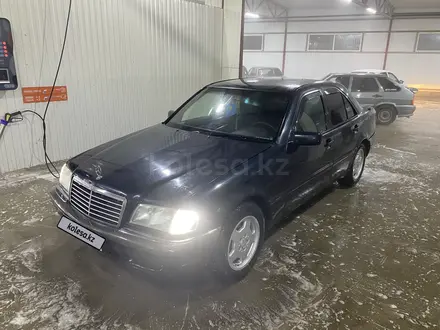 Mercedes-Benz C 180 1996 года за 2 200 000 тг. в Кокшетау – фото 4