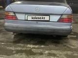 Mercedes-Benz E 320 1993 года за 2 300 000 тг. в Астана – фото 3