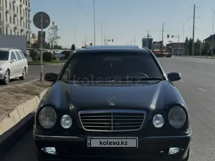 Mercedes-Benz E 320 2000 года за 4 252 000 тг. в Шымкент