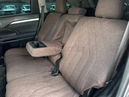 Toyota Highlander 2017 года за 13 350 000 тг. в Атырау – фото 10