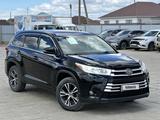 Toyota Highlander 2017 годаүшін13 350 000 тг. в Атырау – фото 2