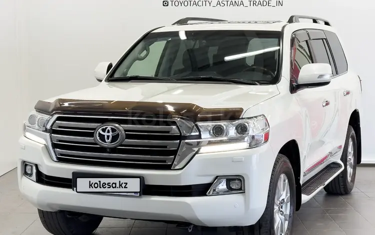 Toyota Land Cruiser 2016 года за 26 890 000 тг. в Астана