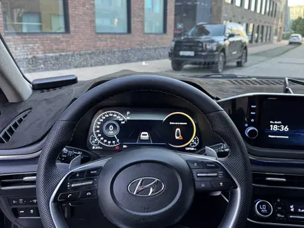 Hyundai Sonata 2020 года за 10 300 000 тг. в Алматы – фото 14