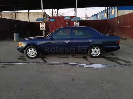 Mercedes-Benz E 230 1991 года за 1 300 000 тг. в Тараз – фото 3