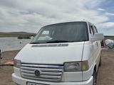 Volkswagen Multivan 1992 годаүшін3 200 000 тг. в Караганда