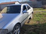 Mercedes-Benz C 200 1996 годаүшін1 900 000 тг. в Петропавловск – фото 2