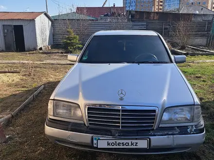 Mercedes-Benz C 200 1996 года за 1 900 000 тг. в Петропавловск – фото 4