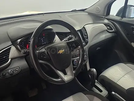 Chevrolet Tracker 2020 года за 6 390 000 тг. в Алматы – фото 21