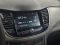 Chevrolet Tracker 2020 года за 6 390 000 тг. в Алматы – фото 23
