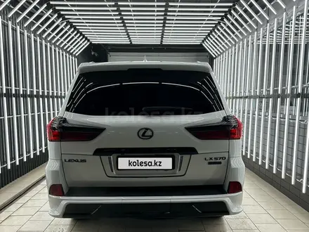 Lexus LX 570 2016 года за 40 000 000 тг. в Алматы – фото 2