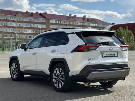 Toyota RAV4 2021 года за 16 000 000 тг. в Актобе – фото 7