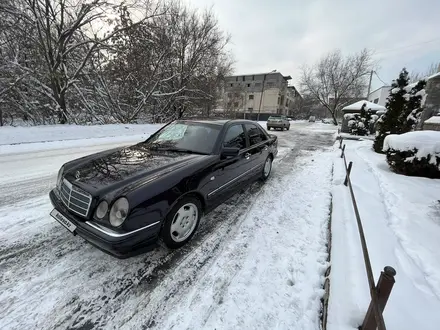 Mercedes-Benz E 280 1997 года за 3 500 000 тг. в Алматы – фото 4