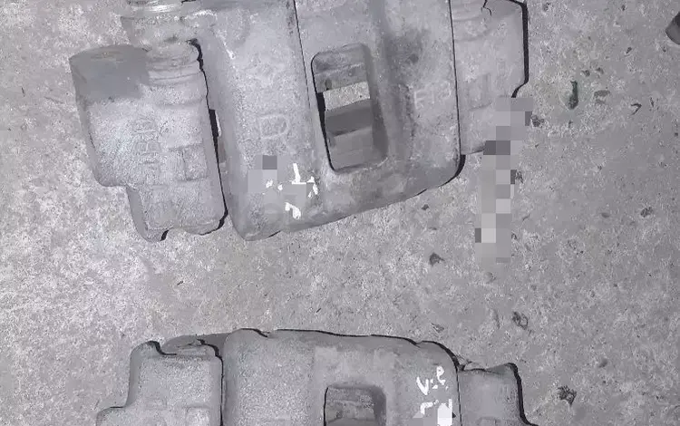 Задний суппорт на лк 105 за 25 000 тг. в Алматы