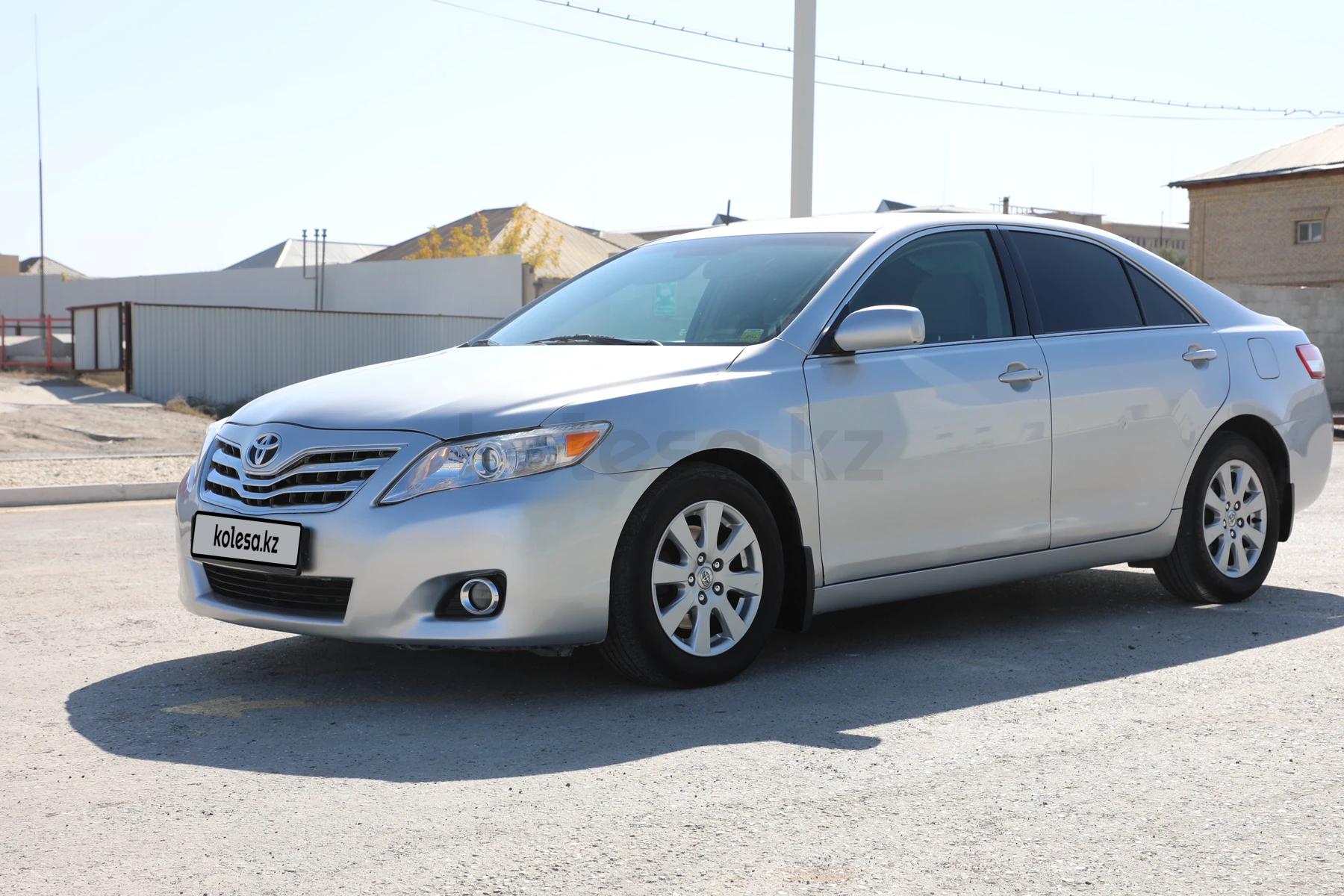 Toyota Camry 2010 г.