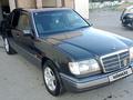 Mercedes-Benz E 200 1994 годаүшін2 300 000 тг. в Сатпаев – фото 4