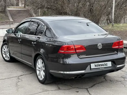 Volkswagen Passat 2011 года за 6 200 000 тг. в Алматы – фото 5