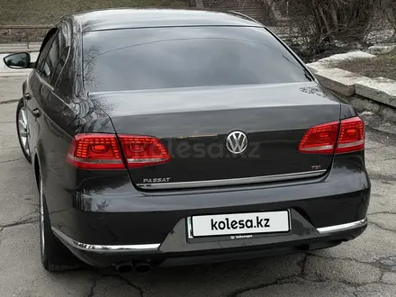 Volkswagen Passat 2011 года за 6 200 000 тг. в Алматы – фото 6