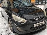 Hyundai Solaris 2011 года за 3 800 000 тг. в Астана – фото 2