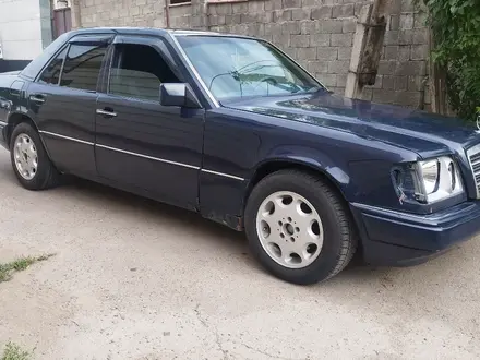 Mercedes-Benz E 280 1994 года за 1 750 000 тг. в Каскелен – фото 3