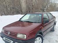 Volkswagen Vento 1993 годаfor1 200 000 тг. в Караганда