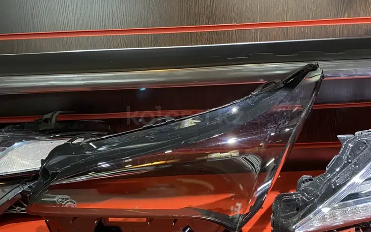 Стекло фары Lexus NX 2014-2022 за 45 000 тг. в Алматы