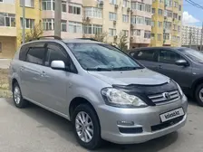 Toyota Avensis Verso, 2005