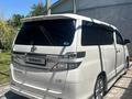 Toyota Vellfire 2011 года за 7 450 000 тг. в Астана