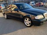 Mercedes-Benz C 180 1999 годаүшін3 500 000 тг. в Атырау