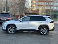 Toyota RAV4 2021 года за 16 500 000 тг. в Актобе – фото 2