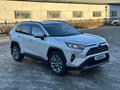 Toyota RAV4 2021 года за 16 500 000 тг. в Актобе – фото 7