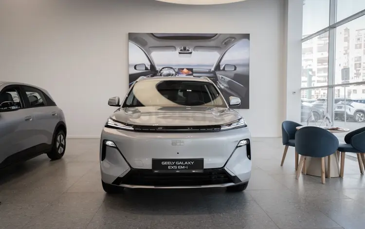 Geely Galaxy EX5 EM-i Max 2025 года за 12 990 000 тг. в Атбасар