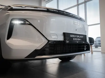 Geely Galaxy EX5 EM-i Max 2025 года за 12 990 000 тг. в Атбасар – фото 2