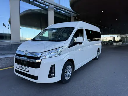 Toyota Hiace 2023 года за 30 000 000 тг. в Астана