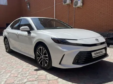 Toyota Camry 2025 года за 22 000 000 тг. в Актау