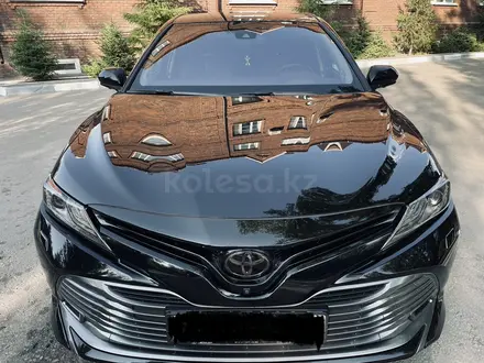 Toyota Camry 2019 года за 18 200 000 тг. в Астана – фото 20
