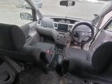 Toyota Voxy 2006 года за 3 200 000 тг. в Атырау – фото 4