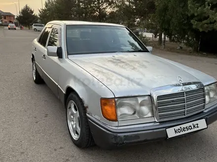 Mercedes-Benz E 230 1990 года за 1 000 000 тг. в Алматы – фото 12