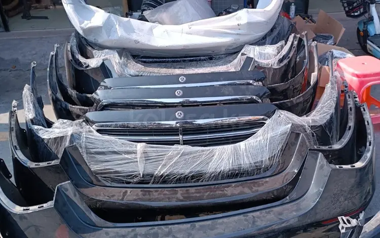 Задние бампера на Тайота и Лексус Оригинальные, Б/У и дубликаты! за 45 000 тг. в Атырау