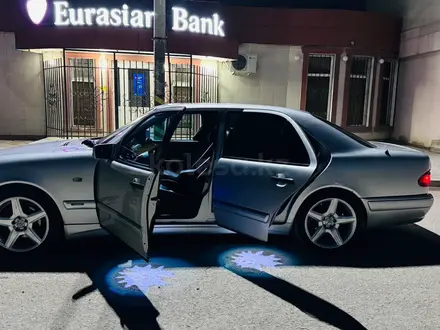 Mercedes-Benz E 280 1996 года за 3 400 000 тг. в Актау