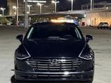 Hyundai Sonata 2022 годаүшін11 700 000 тг. в Астана – фото 2