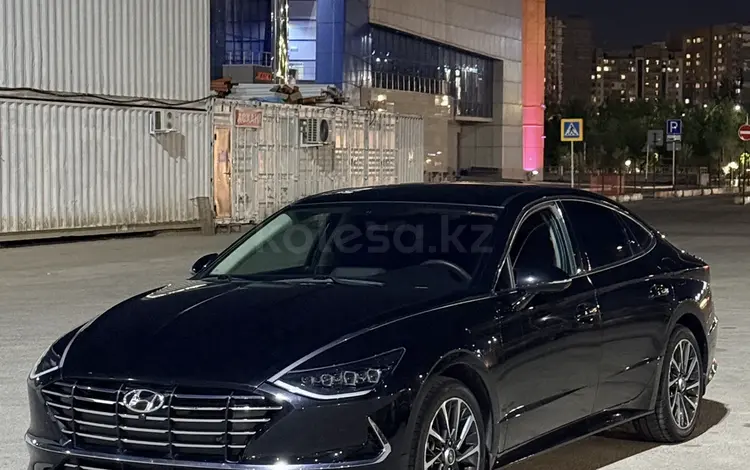 Hyundai Sonata 2022 года за 11 700 000 тг. в Астана