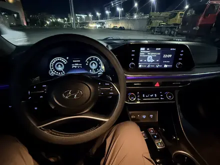 Hyundai Sonata 2022 года за 11 700 000 тг. в Астана – фото 9