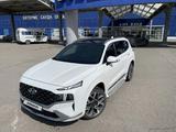 Hyundai Santa Fe 2021 года за 19 500 000 тг. в Караганда