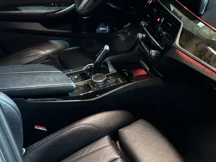 BMW 540 2018 года за 22 500 000 тг. в Шымкент – фото 9