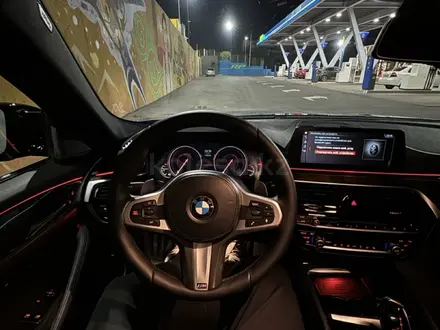 BMW 540 2018 года за 22 500 000 тг. в Шымкент – фото 11