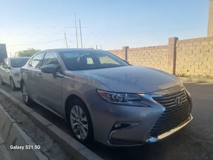 Lexus ES 300h 2015 года за 10 000 000 тг. в Шымкент – фото 3