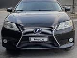 Lexus ES 300h 2013 года за 7 300 000 тг. в Шымкент