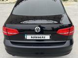 Volkswagen Jetta 2015 года за 6 500 000 тг. в Костанай – фото 2