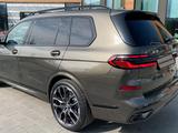 BMW X7 2024 годаfor69 900 000 тг. в Астана – фото 4