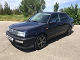 Volkswagen Vento 1993 года за 2 200 000 тг. в Тараз